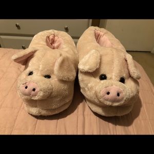 Pig slippers